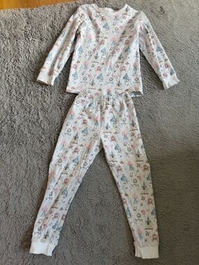 Girls' White Floral & Character Long Sleeve Pajama Set with Pink & Blue Accents